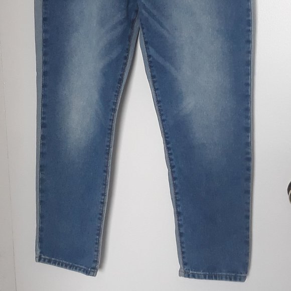 Nasty Gal "Two Sides to Every Story Mom Jeans" Sz. 8 NWT - Picture 3 of 14
